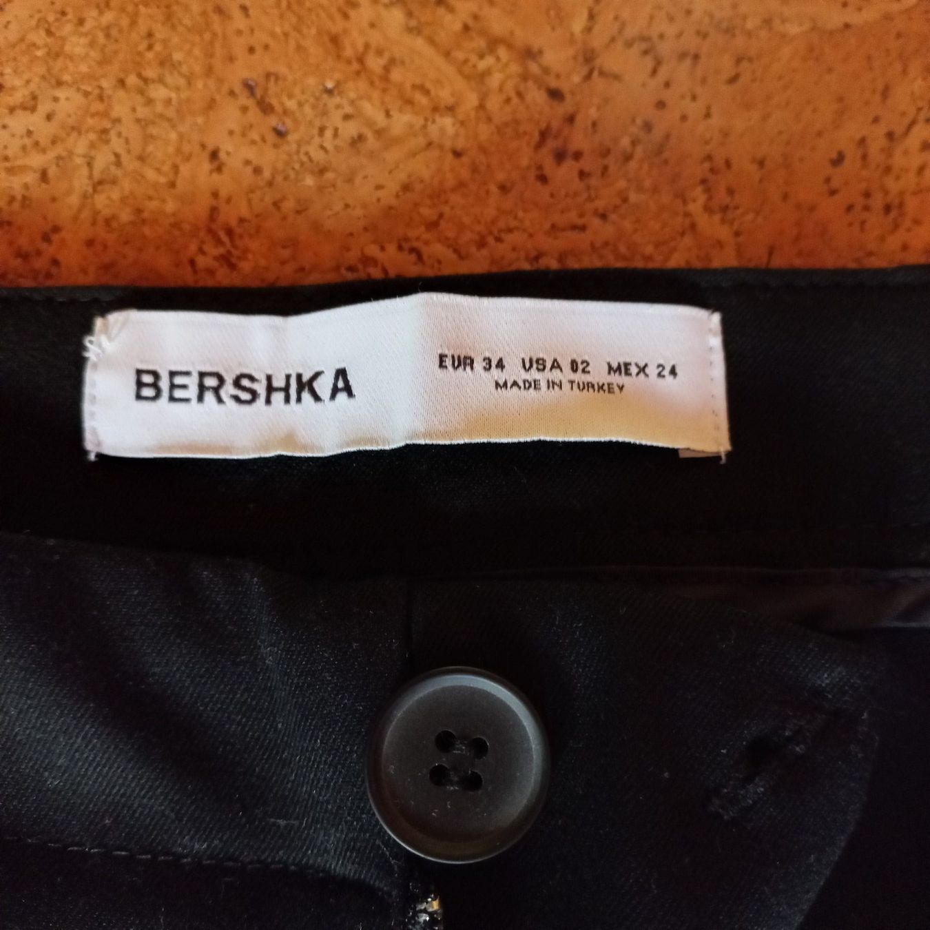 Bershka Hosen: Stoffhose BERSHKA Gr.34 – Neu (gemäss Beschreibung) aus Brienz BE von desire03 1