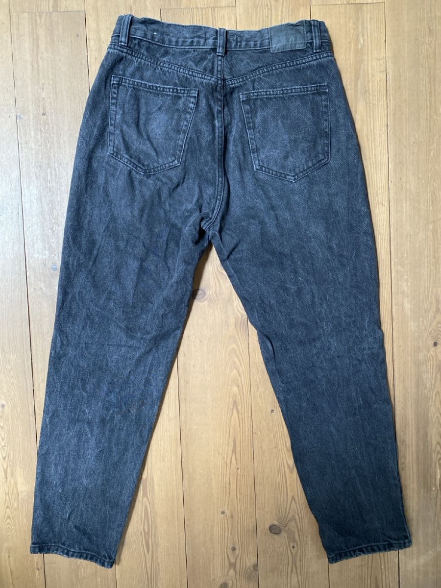 Pull&Bear Jeans: 2er Pack Mom-Jeans Gr. 40Blau & Schwarz – Nuovo (secondo la descrizione) da Chur venduto da Pufl 6