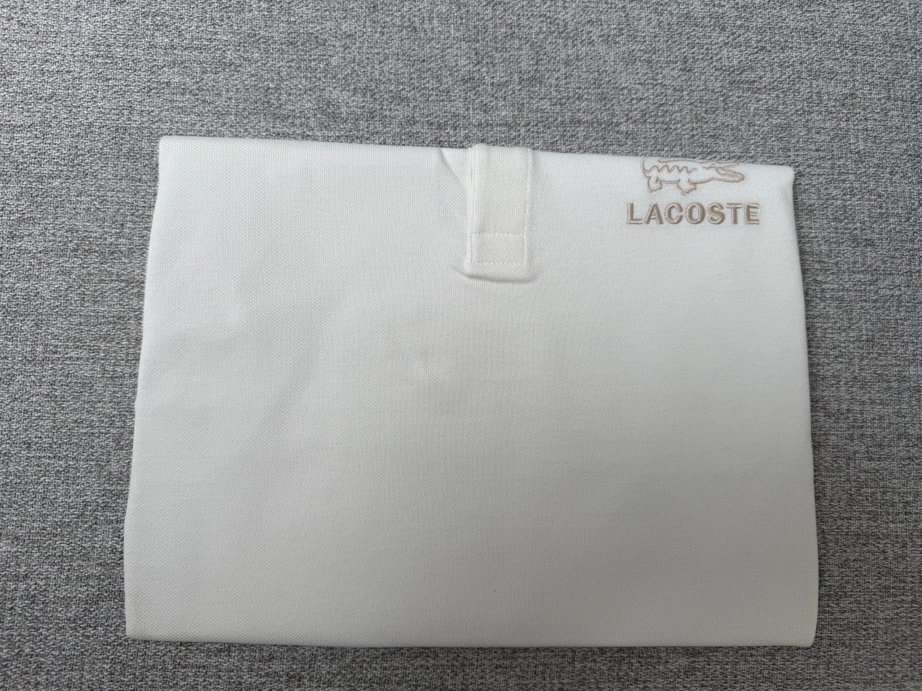 Lacoste Magliette Polo: NEU Original Lacoste Kurzarm-Polo, Grösse S – Nuovo e nell'imballaggio originale da Biel-Benken BL venduto da Aplus0 1