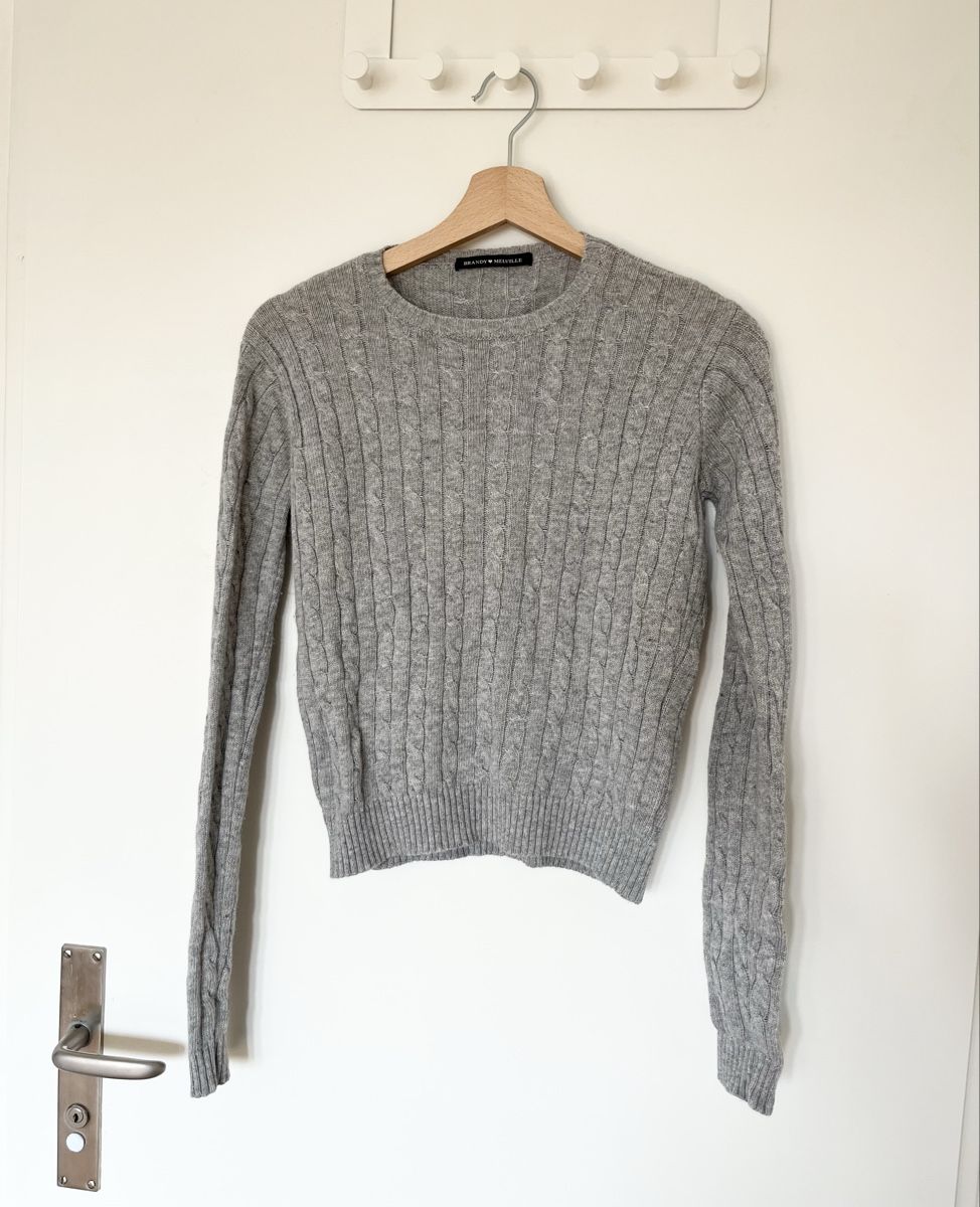Brandy Melville Pullover & Sweatshirts: Schöner Pullover von Brandy Melville NEU – Neu (gemäss Beschreibung) aus Zürich von bec_p9dy