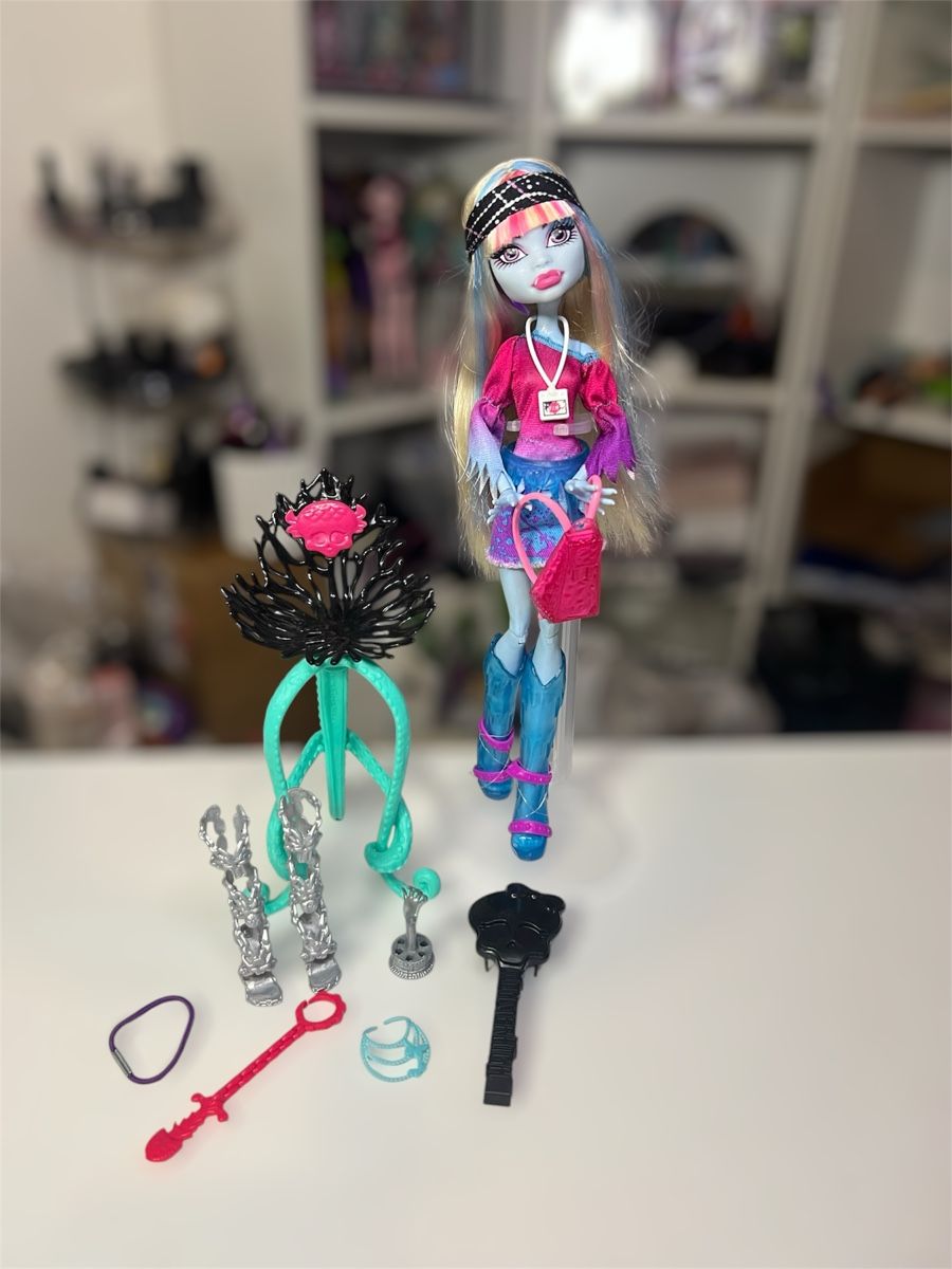 Bambole: Monster high – Nuovo (secondo la descrizione) da Osogna venduto da elisa__ks__