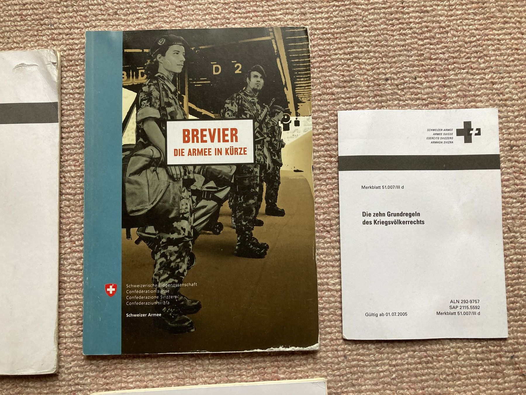 Documenti: Div. Reglemente Schweizer Armee – Usato da Lütisburg venduto da wiesenpippau 2