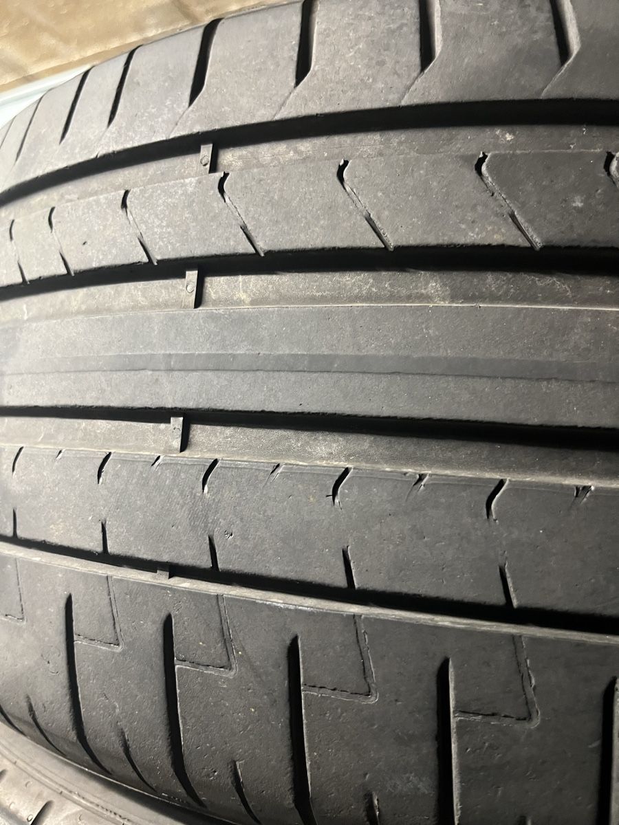 Pneus & Roues: 255/40/20 Pirelli mit  Montage 350.- – D'occasion à Möriken AG par duv_c6rr 1
