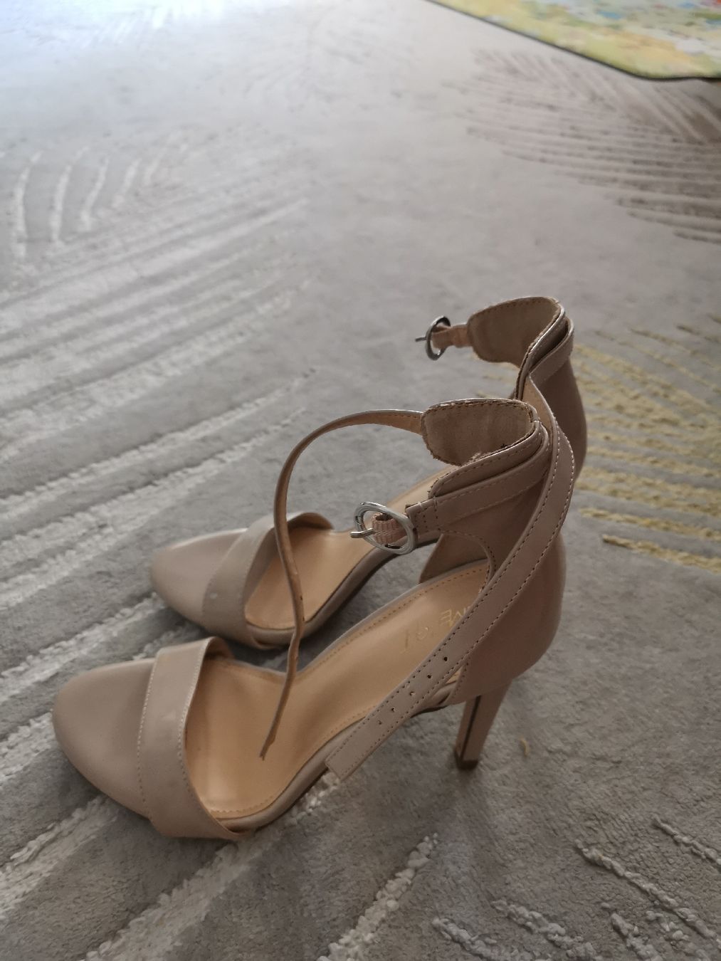 Scarpe da donna: Sandales numéro 38 – Nuovo (secondo la descrizione) da Biel/Bienne venduto da Edi5Roli3 5