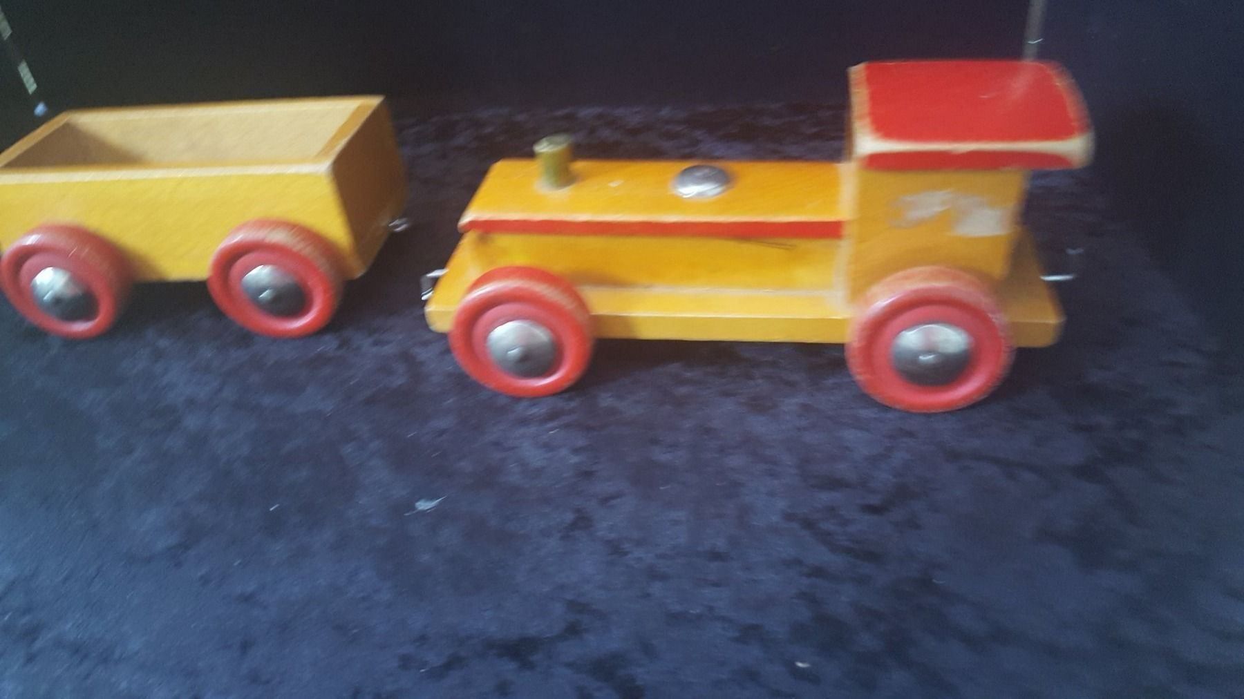 Articoli in legno: Holzzügli mit Wagen – Usato da Reinach venduto da 3Guggerli 1