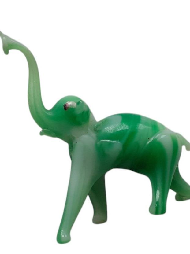 Murano Statuette: Glastier Murano grüner Elefant – Usato da Mörschwil venduto da lindaswunderkiste 3