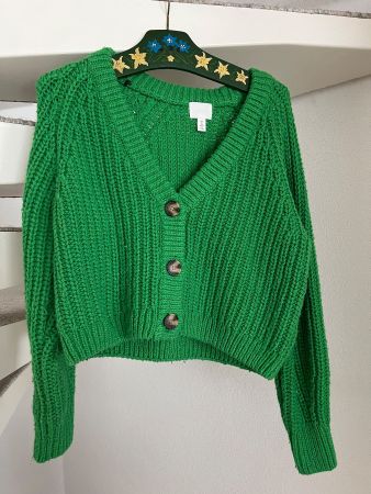 Grüne Grobstrickjacke