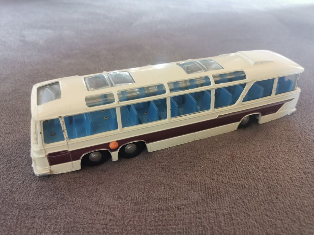 Autobus Parisien Berliet PCM - Dinky SuperToys 889