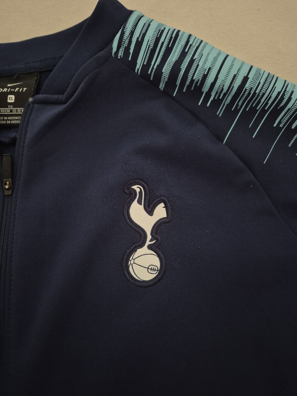Giacche: Nike Tottenham Hotspur Jacke 2018 – Nuovo (secondo la descrizione) da Beinwil am See venduto da noeliaz14 2