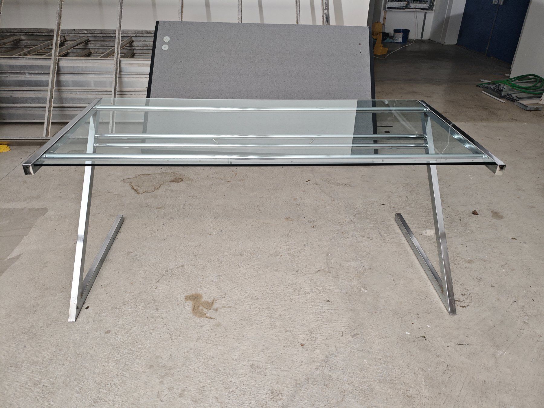 Tavoli: Designer Glastisch mit Chromgestell – Usato da Dübendorf venduto da tho_v2cs 1