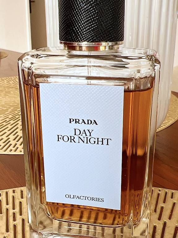 Prada Profumi & Eau de Toilette: Prada Olfactories Day for Night Eau de Parfum 100 ml – Usato da Dietlikon venduto da jgr_gr98