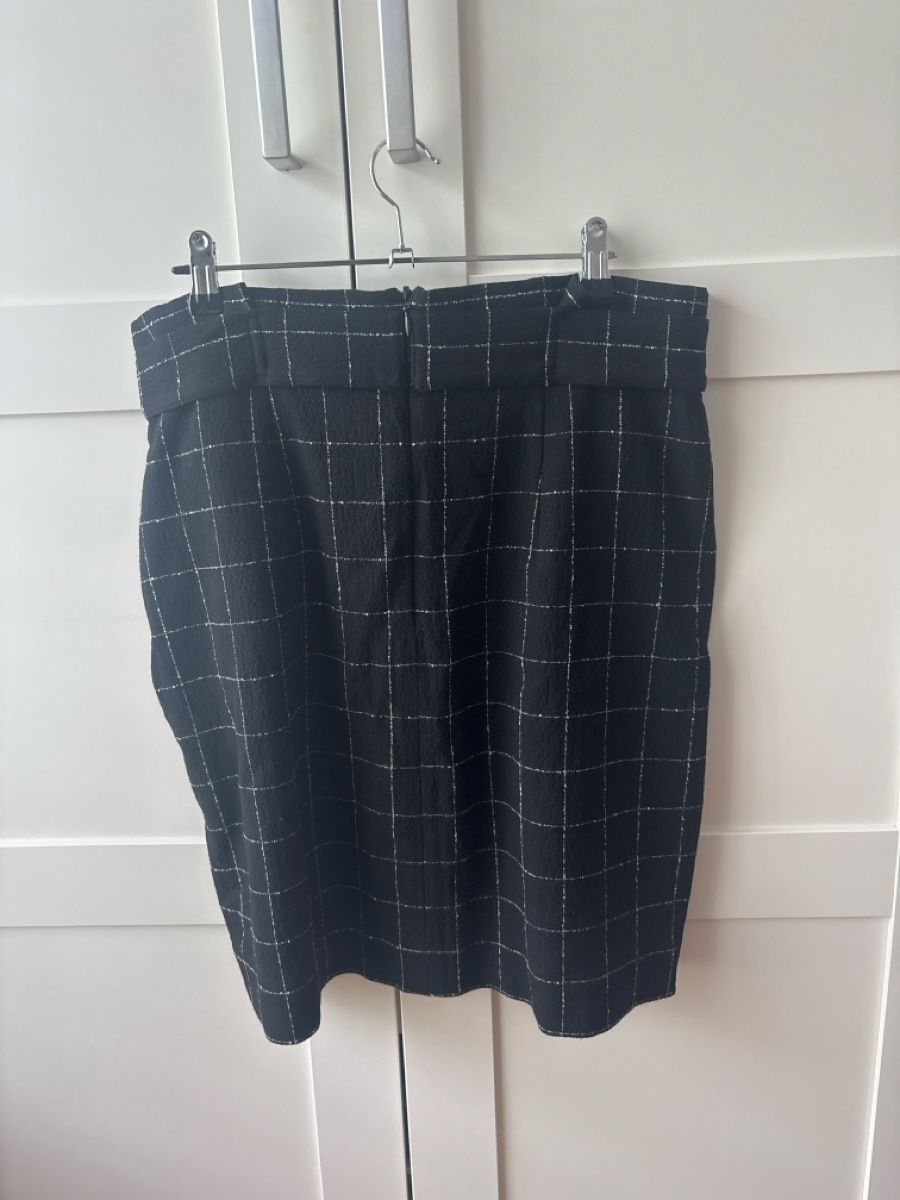 H&M Jupes: Rock kariert schwarz mit silber Grösse 42 – D'occasion à Nänikon par Caro8989 1