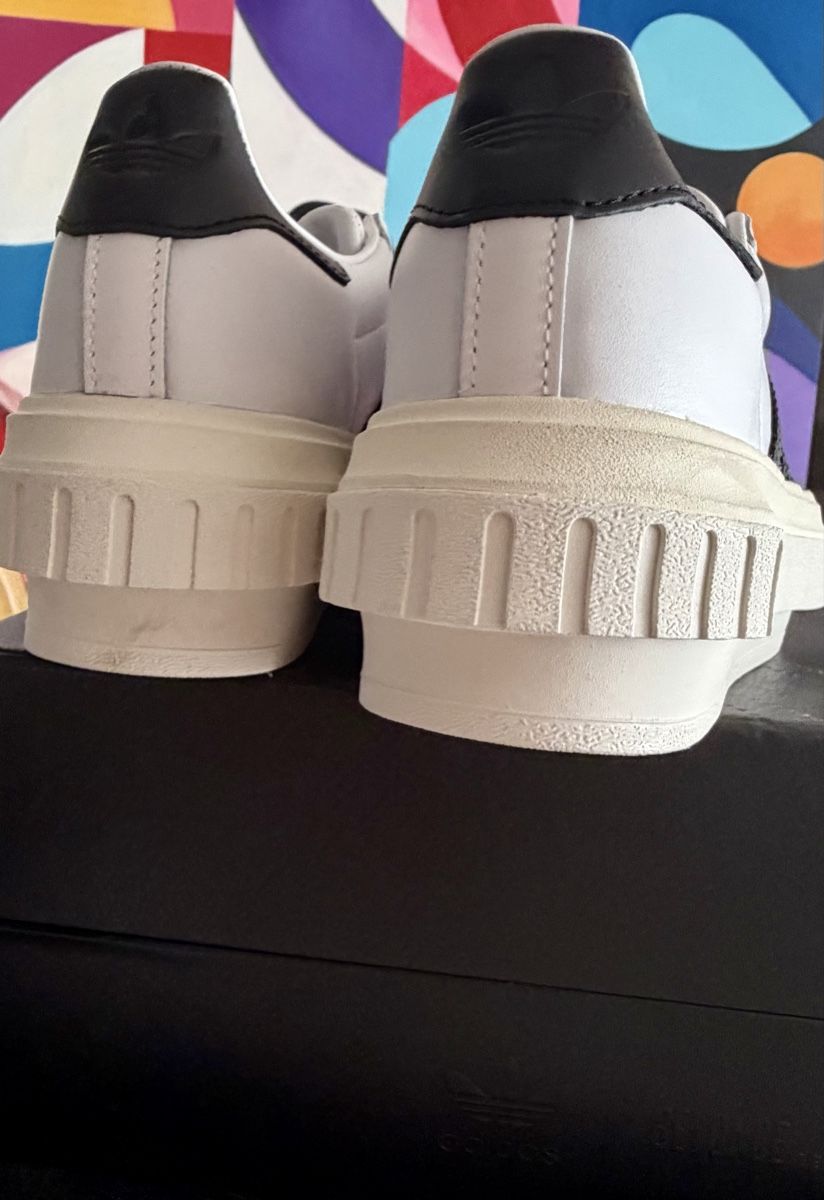 Damenschuhe: Adidas x Beyoncé Superstar 37⅓ – Neu (gemäss Beschreibung) aus Zofingen von sve_8l6g 3