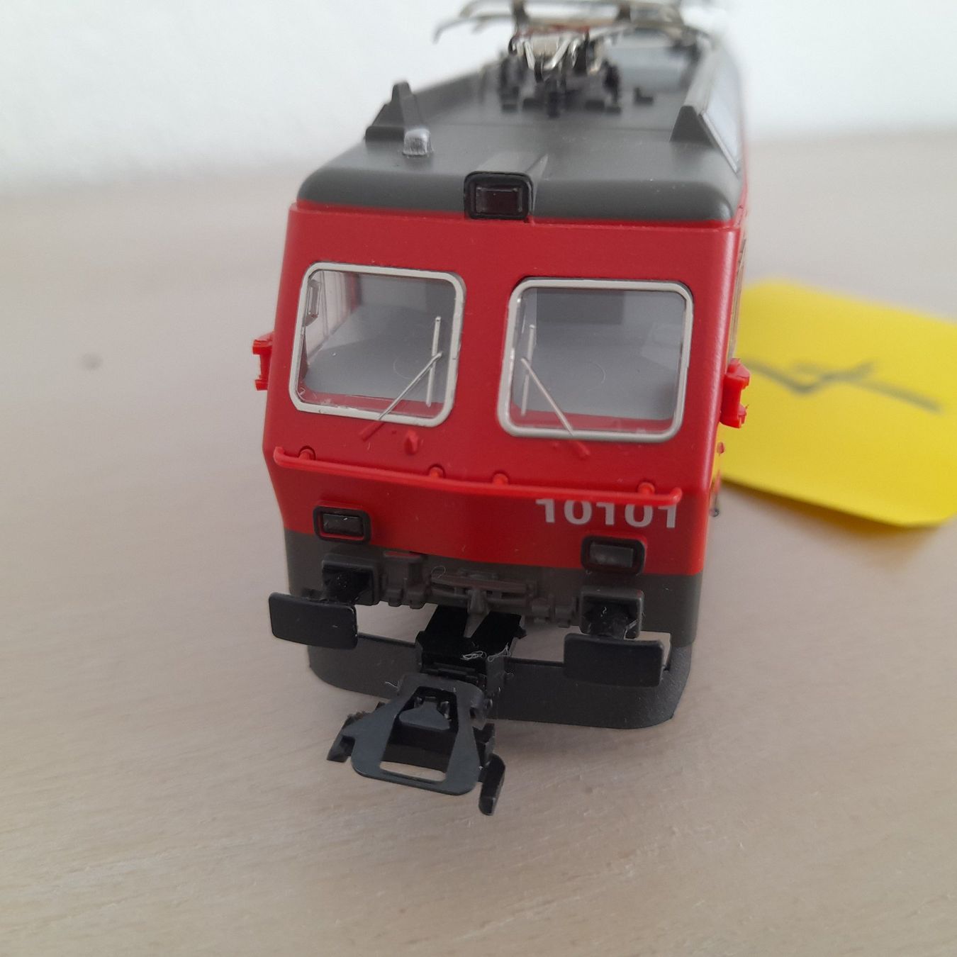 Märklin Modellini di ferrovie: Locomotive CFF Re 4/4 II Rail 2000 – Usato da Auvernier venduto da gandalf08 1