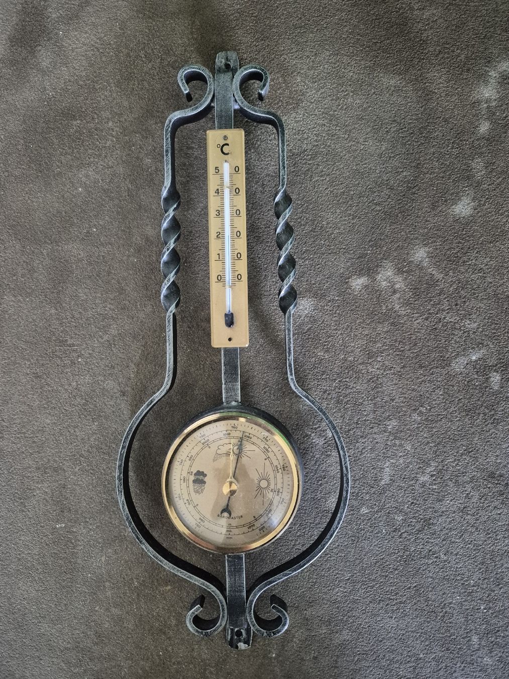 Altri elettrodomestici e apparecchi d’epoca: Barometer mit Therometer – Usato da Reiden venduto da Liiiiv