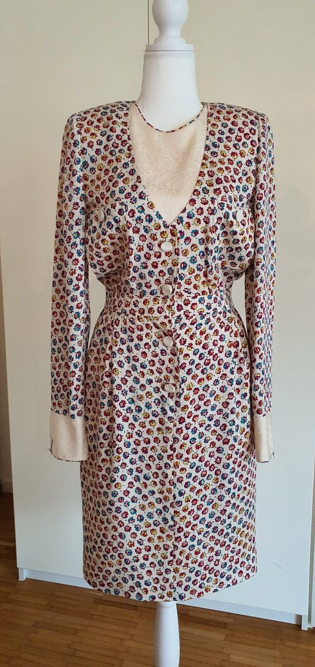 Valentino Kleider: Valentino Boutique Seidenkleid – Gebraucht aus Basel von Kristal4 5