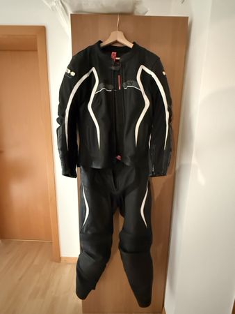 Lederkombi Motorrad schwarz Grösse oben 46 Unten 40