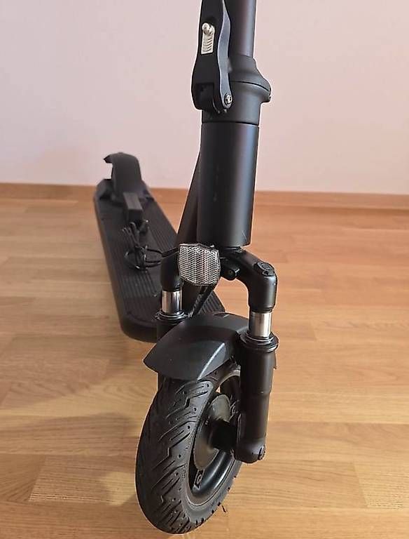 Kickboard: Trotinette électrique kuickwheel sc-1 PRO – Usato da Morges venduto da bir_9rsr 2