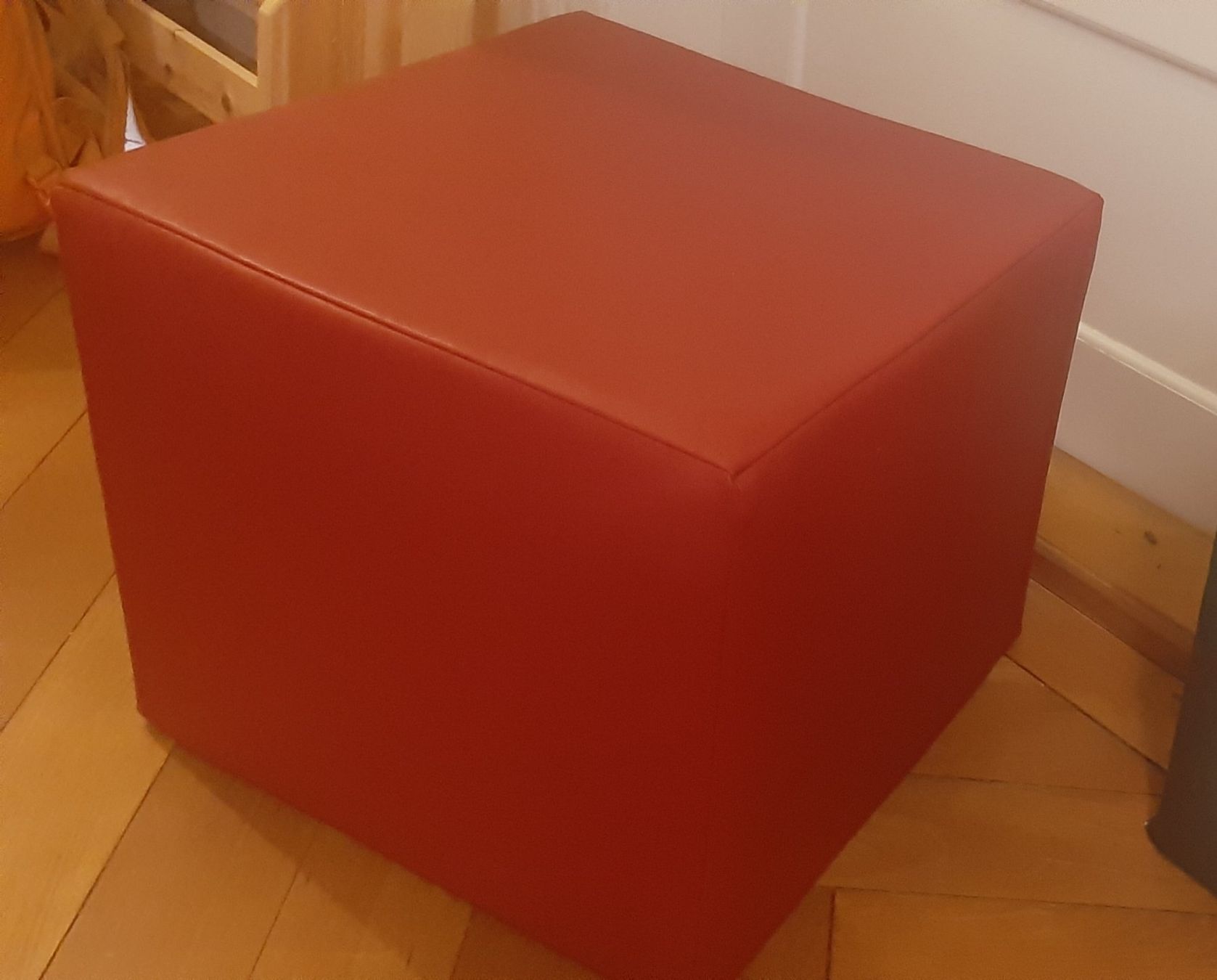 Tabourets: LEDER Hocker rot NEU – Neuf (Voir description) à Zürich par Venecia25