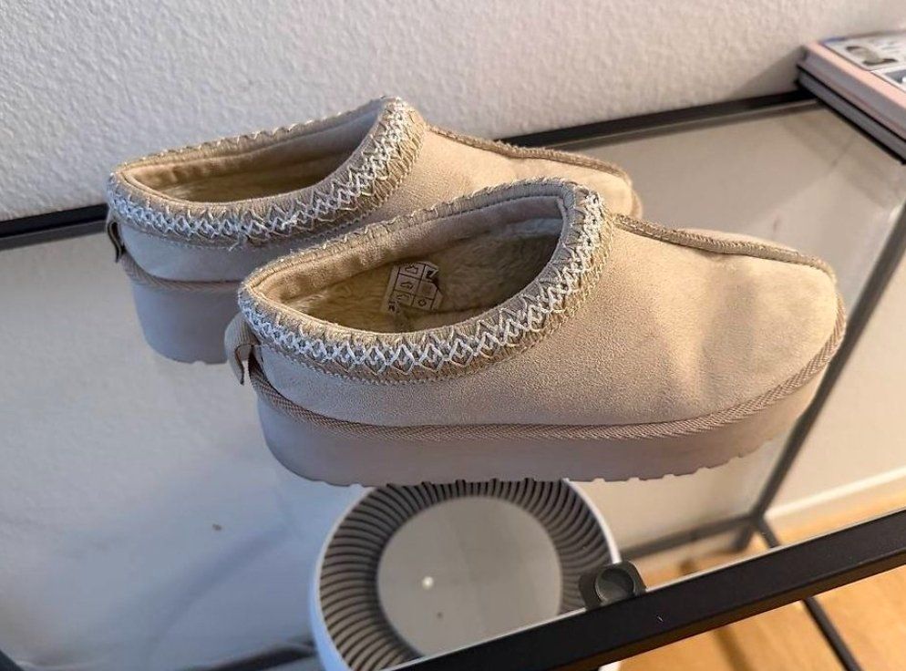 Chaussures femmes: Schuhe Gr 38 – D'occasion à Wichtrach par Elenagonzi