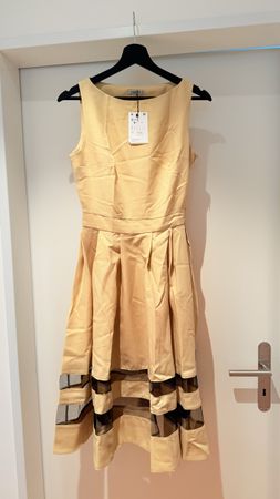 Elegantes Damen Kleid Grösse XS 