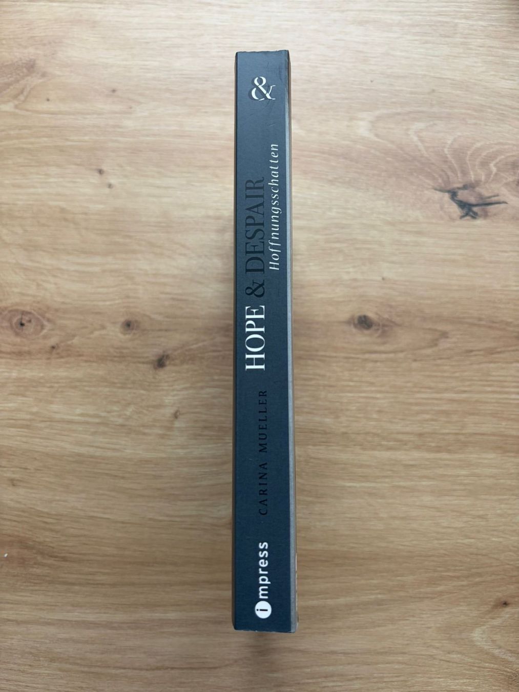 Libri: Carina Mueller, Hope & Despair: Hoffnungsschatten – Nuovo (secondo la descrizione) da Frasnacht venduto da ele_gdd2 1