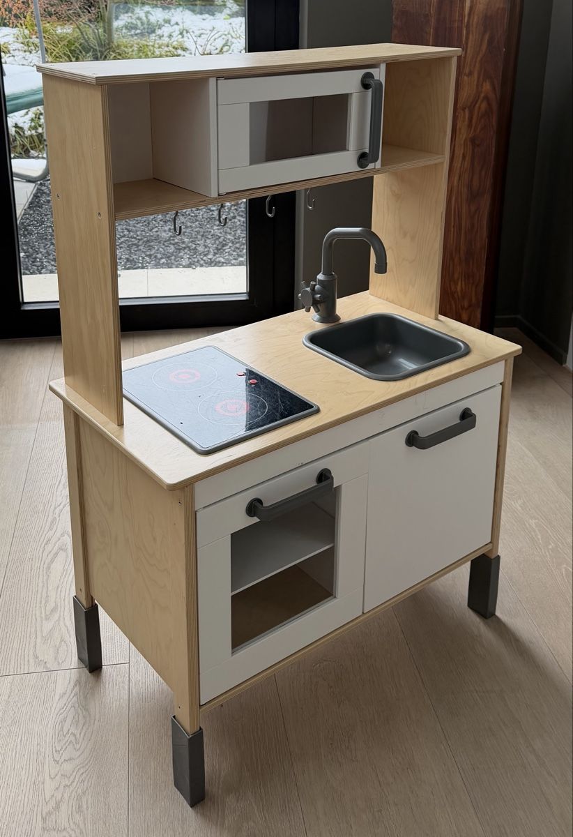 Ikea Giocattoli: IKEA Wooden Play Kitchen – Usato da Zug venduto da mbe_t5j2