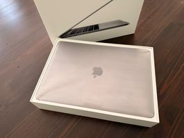 Apple MacBook Pro 13” Touch Bar 2016 – i5 2.9 GHz – 8 Go