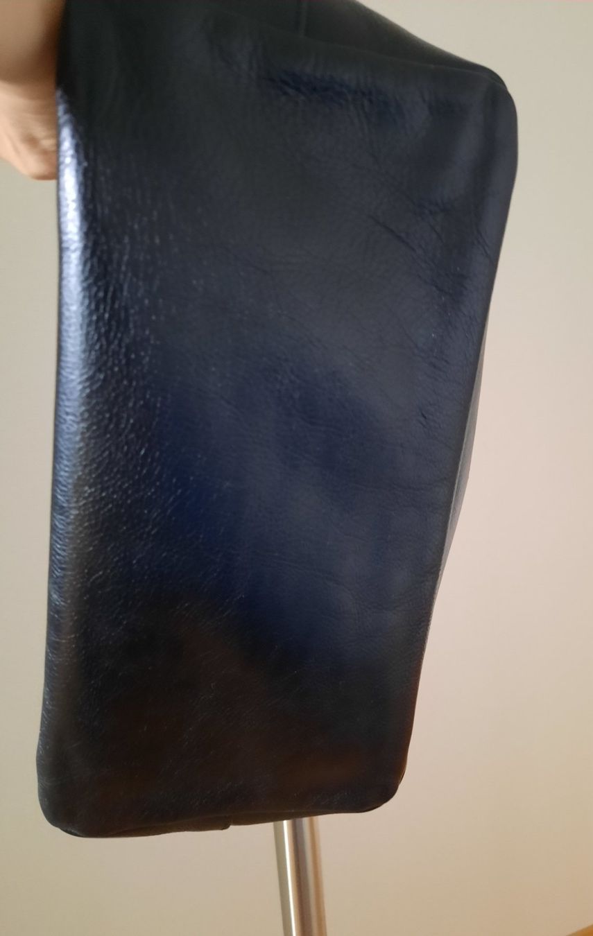 Borse da donna: Schwarz-Beige gestreifte Leder-/Textiltasche – Usato da Zug venduto da Alpenrose353 4