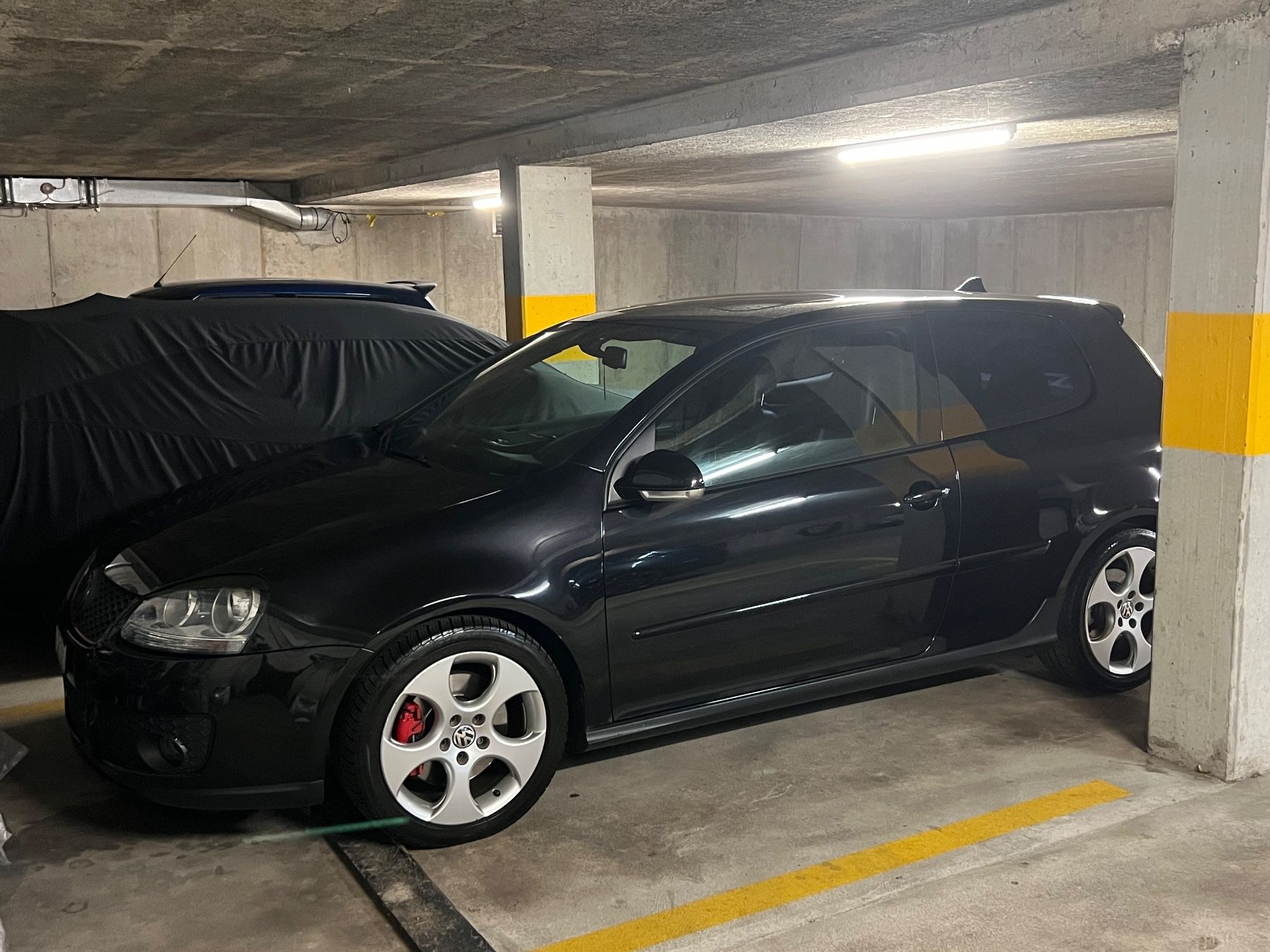 VW Autos: VW Golf 5 GTI 2.0 TFSI – Gebraucht aus Kloten von Oli2008