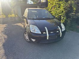 Ford Fiesta für Ersatzteile 