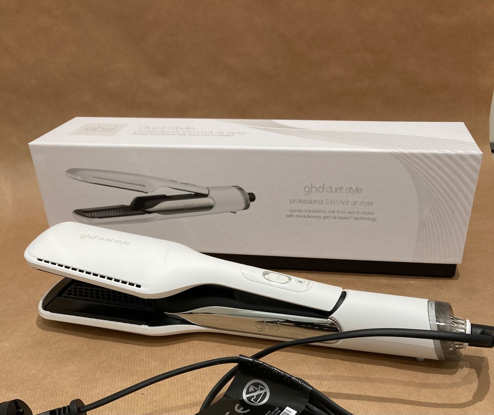 GHD Piastre & Arricciacapelli: GHD DUET STYLE PIASTRA – Nuovo e nell'imballaggio originale da Paradiso venduto da Kayakara 2