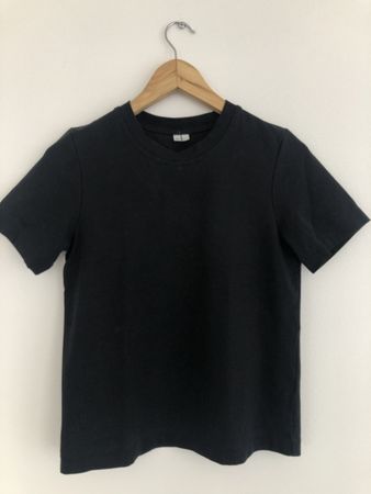 Arket schwarzes T-Shirt, Größe XS,sehr gutem Zustand
