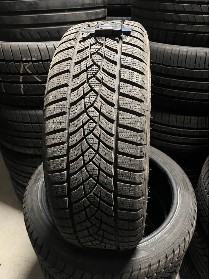 Goodyear Pneumatici & Ruote complete: 215/45R20 95T Goodyear UltraGrip Performance + – Usato da Pratteln venduto da pne_rw2w 1