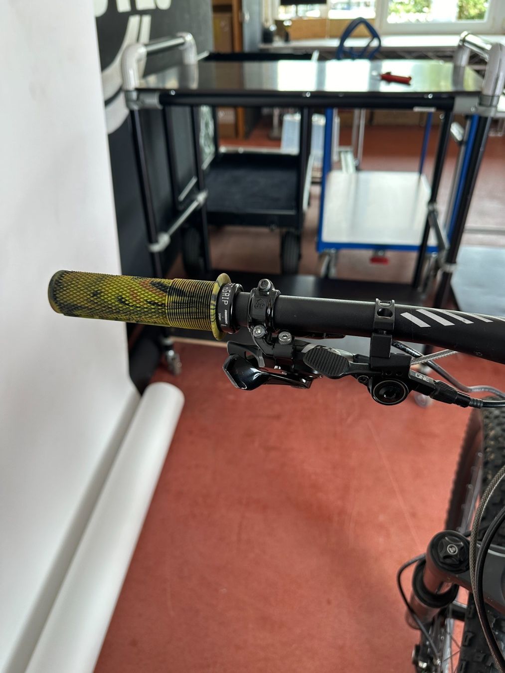 Specialized Velos: Specialized stumpjumper XL 2014 – Gebraucht aus Berikon von  6