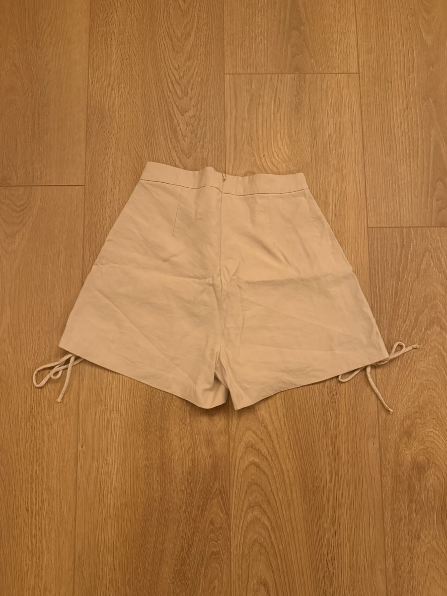 H&M Pantalons: H&M Shorts beige – D'occasion à Bolligen par lee_orange 1