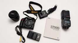 Nikon Kamera D7000 inklusive Blitz