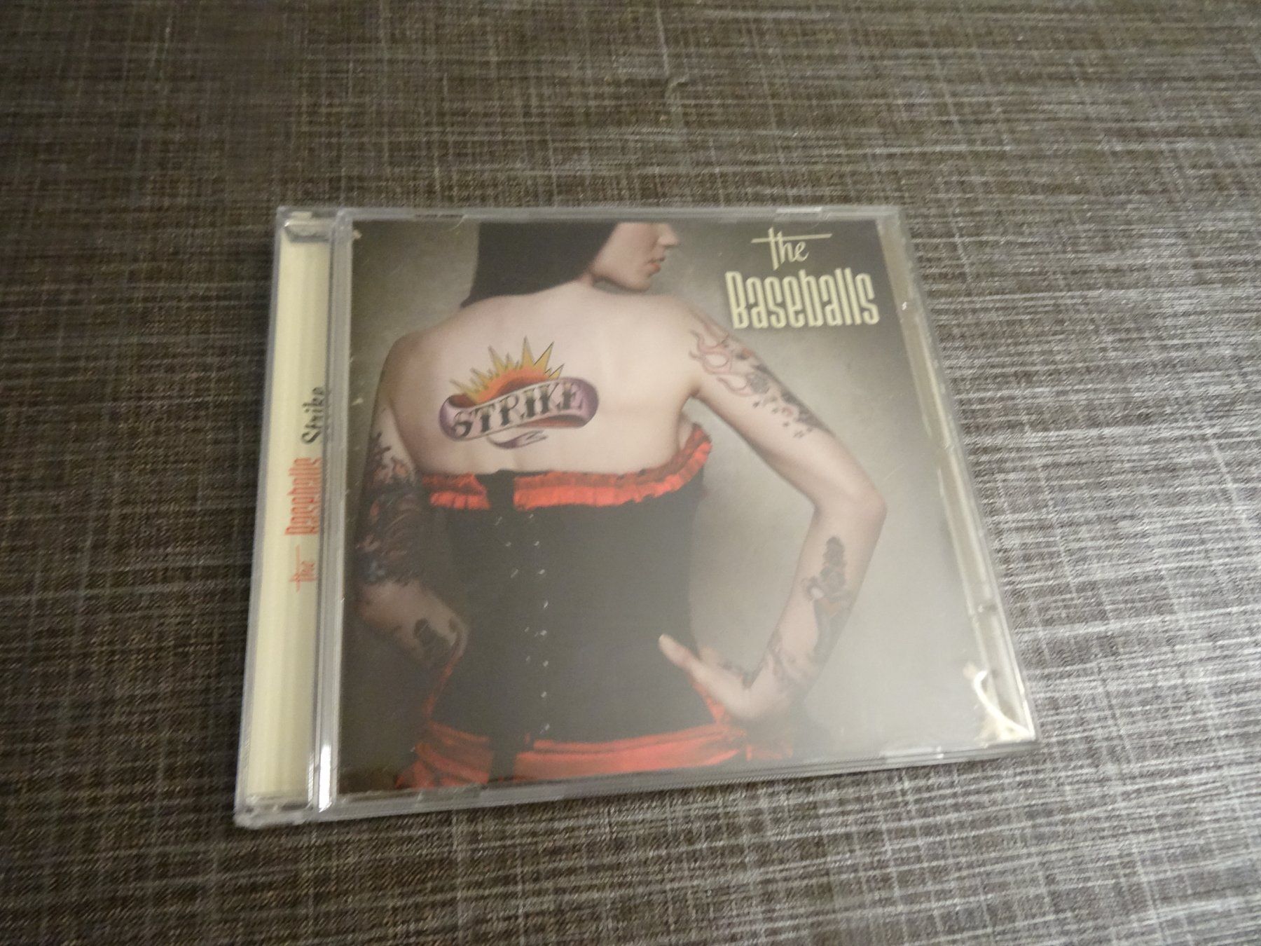 CD: The Baseballs - Strike CD – Usato da Olten venduto da Disc-Ausverkauf