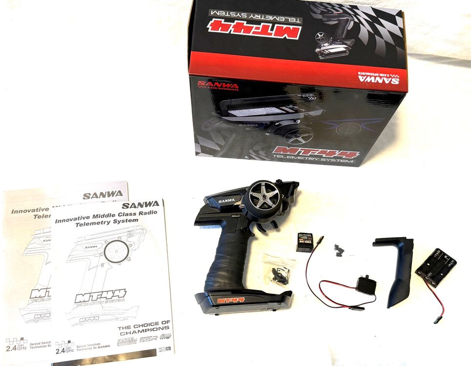 RC Kits de montage: TELECOMMANDE SANWA MT-44 – D'occasion à Yverdon-les-Bains par Fijo-rc 1