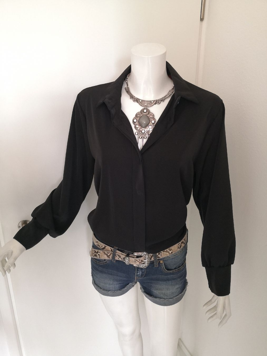 Mango Camicette: 🤩MANGO VISKOSE BLUSE SCHWARZ, NEU – Nuovo (secondo la descrizione) da Olten venduto da Naja-Twins-Twins 5