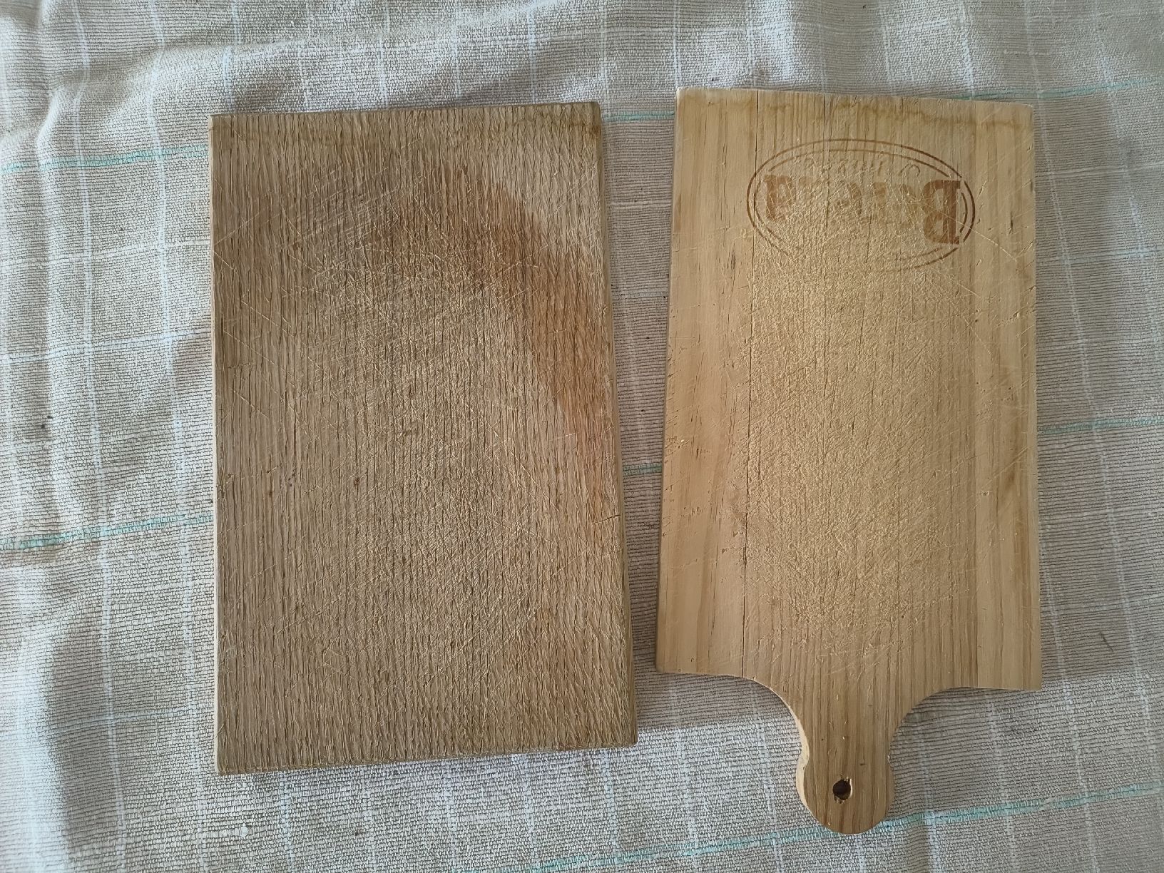 Articoli in legno: 2 Holzschneidebretter – Usato da Zug venduto da kat_q98k 1