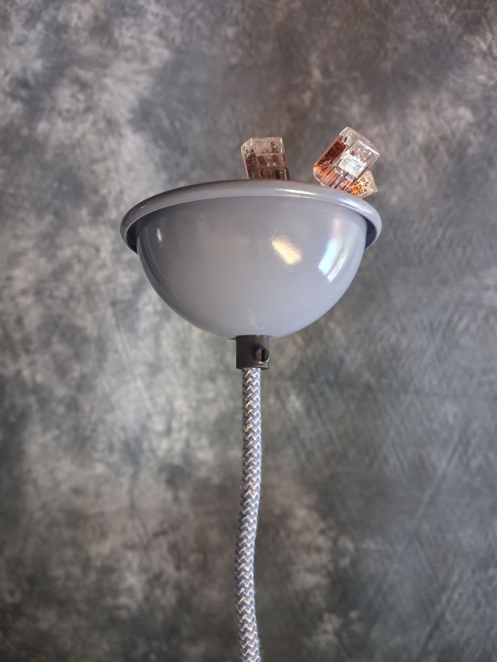 Lampade: Restaurierte alte Emaille Industrie Lampe – Usato da Winterthur venduto da lampenretter 3