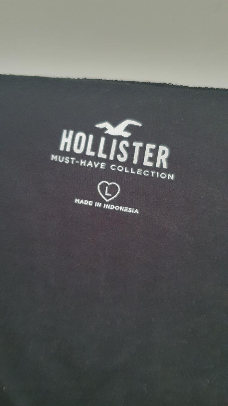Hollister Top: Hollister Croptop – Usato da Breitenbach venduto da sabrinaa95 2