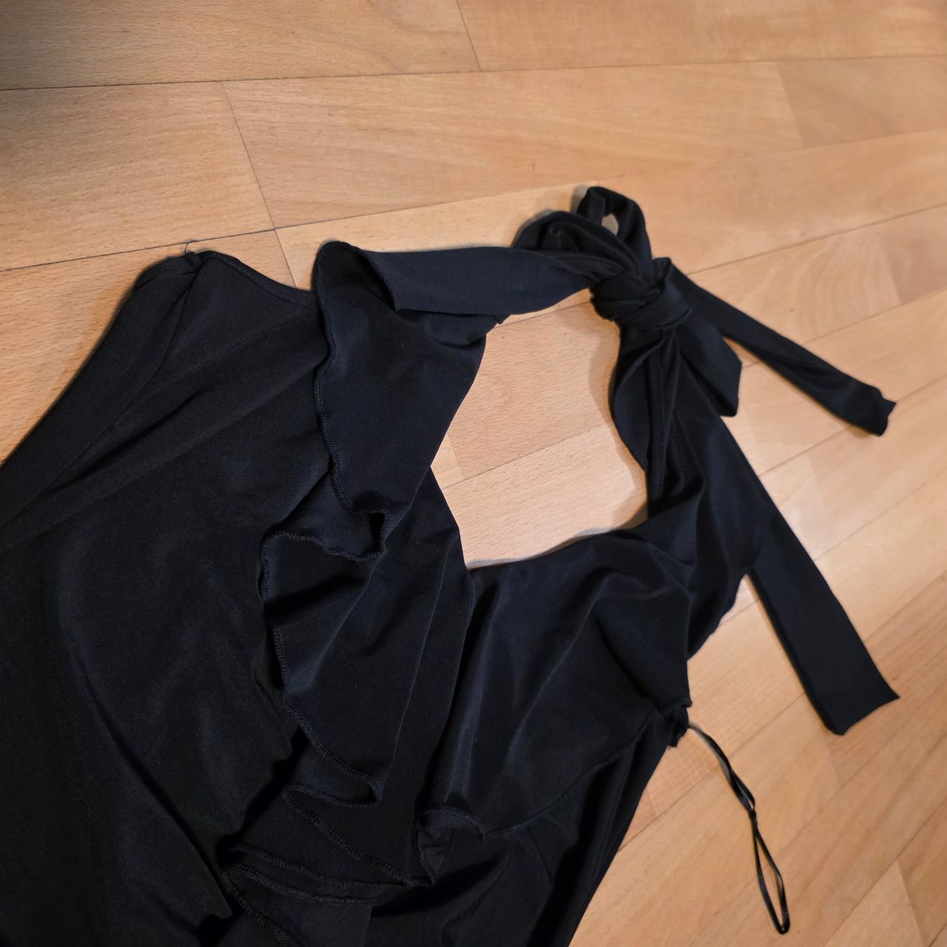 C&A Tops: Schwarzes Top S/M Clockhouse Halter Rüschen – Gebraucht aus Wald ZH von CapLux 2
