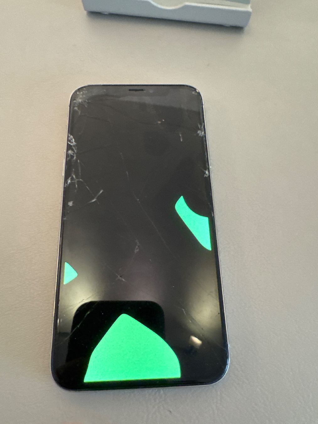 Apple Handys / Smartphones: iPhone X Akku 95% – Defekt aus Adliswil von Busys