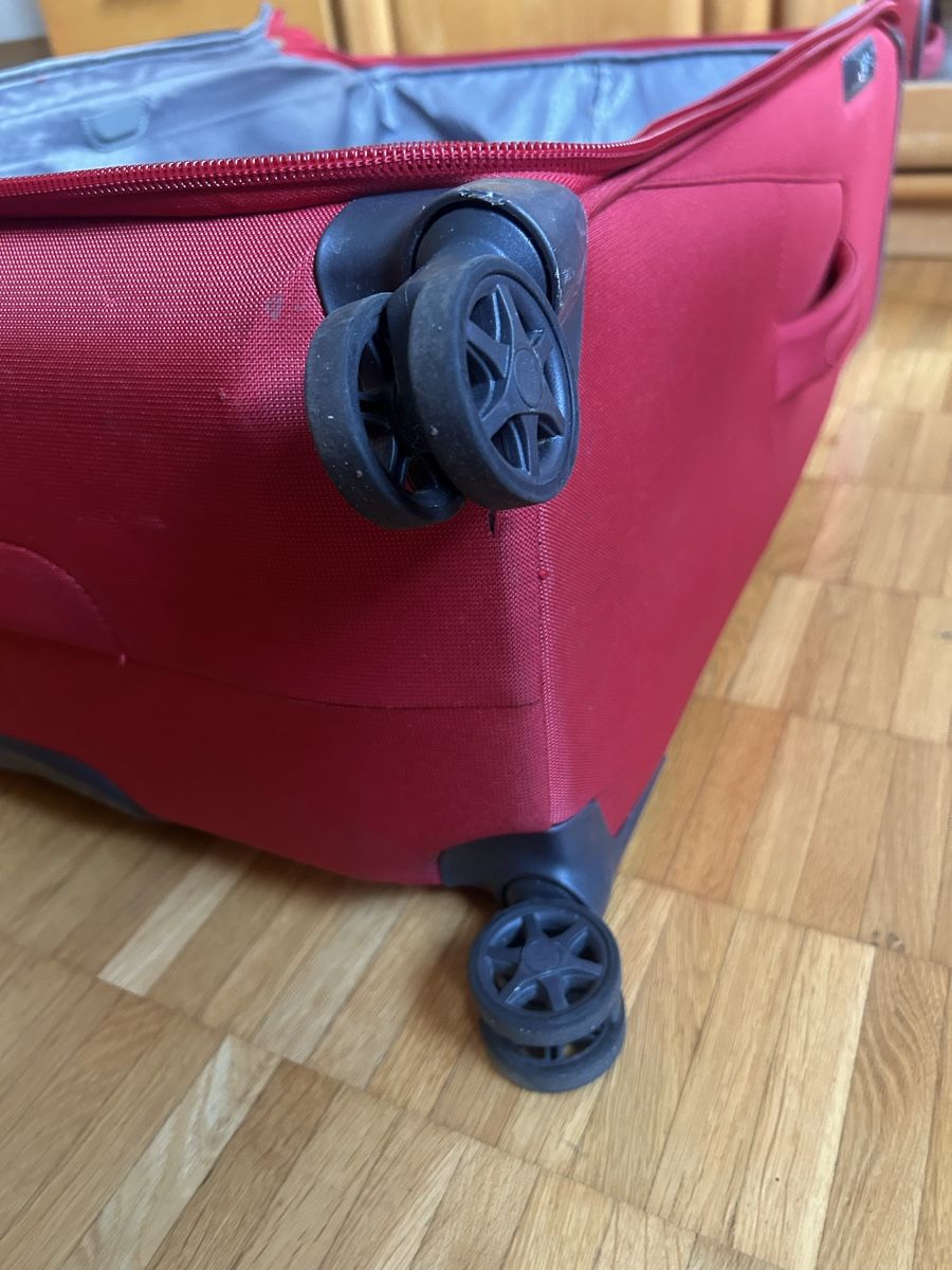 Samsonite Valigie: Samsonite Koffer himbeerrot – Usato da Zürich venduto da Orangegirl 3
