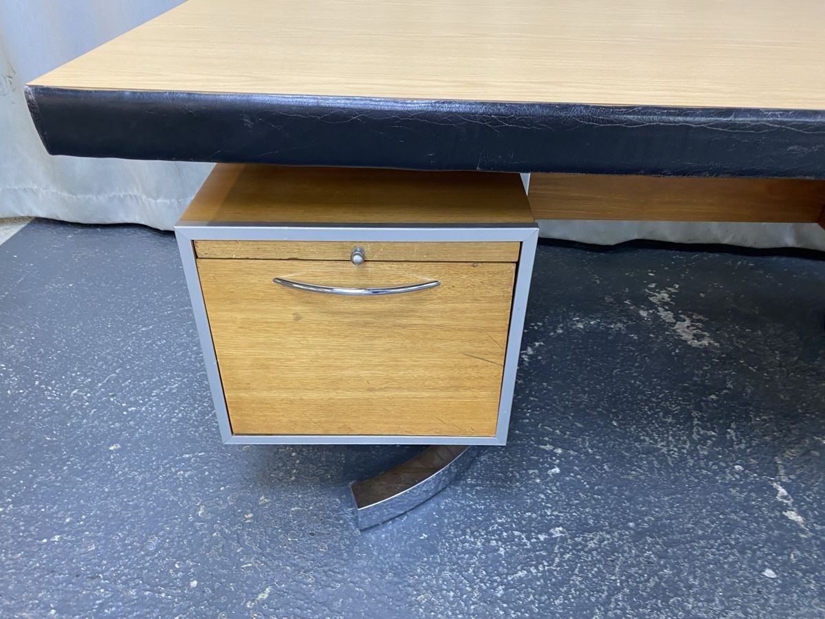 Bureaux: Schreibtisch  – D'occasion à Hägglingen par Karin0802 2