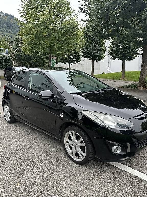 Automobili: Mazda 2 1.3  84 PS  2013  170000 km  – Usato da Buttikon SZ venduto da ram_9x6x 2