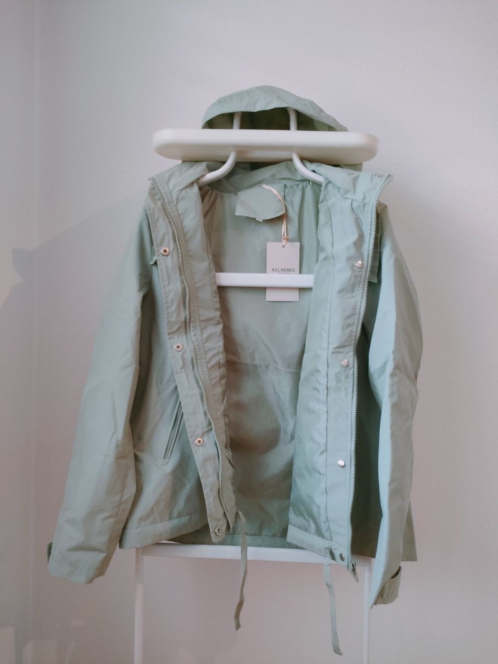 Jacken: Wunderschöne Regenjacke grün – Neu und originalverpackt aus Dietikon von MJ_Sporting 4
