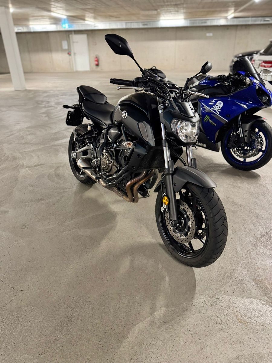 Yamaha Strada: Yamaha mt07 2020 – Usato da Bern venduto da men_cl8x 6